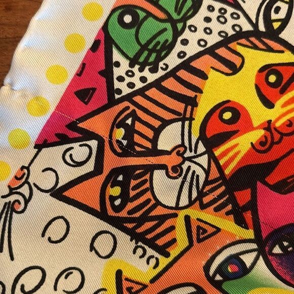 Laurel Burch Italy Fulars 100% Silk Whimsical Cat Print Scarf - Picture 7 of 7